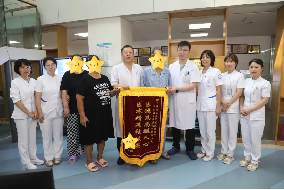 8.6kg罕見(jiàn)巨大腎癌 泌尿外科六小時(shí)成功切除該病例獲《Asian Journal of Surgery》收錄